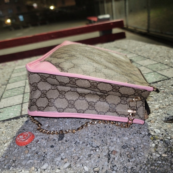 Gucci GG Supreme Interlocking  Clutch  Toiletry Crossbody Bag Authentic Vintage - Picture 16 of 16